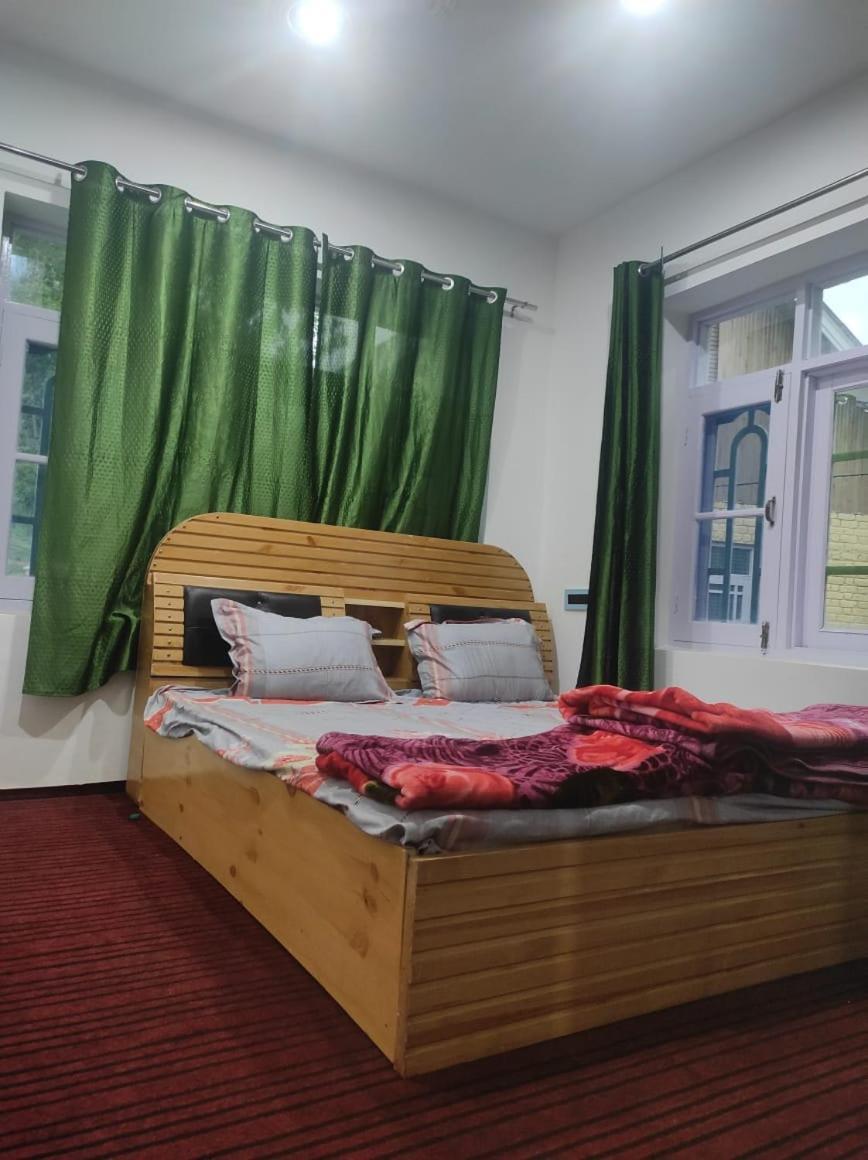New Delight Hotel Kanzalwan Exterior photo